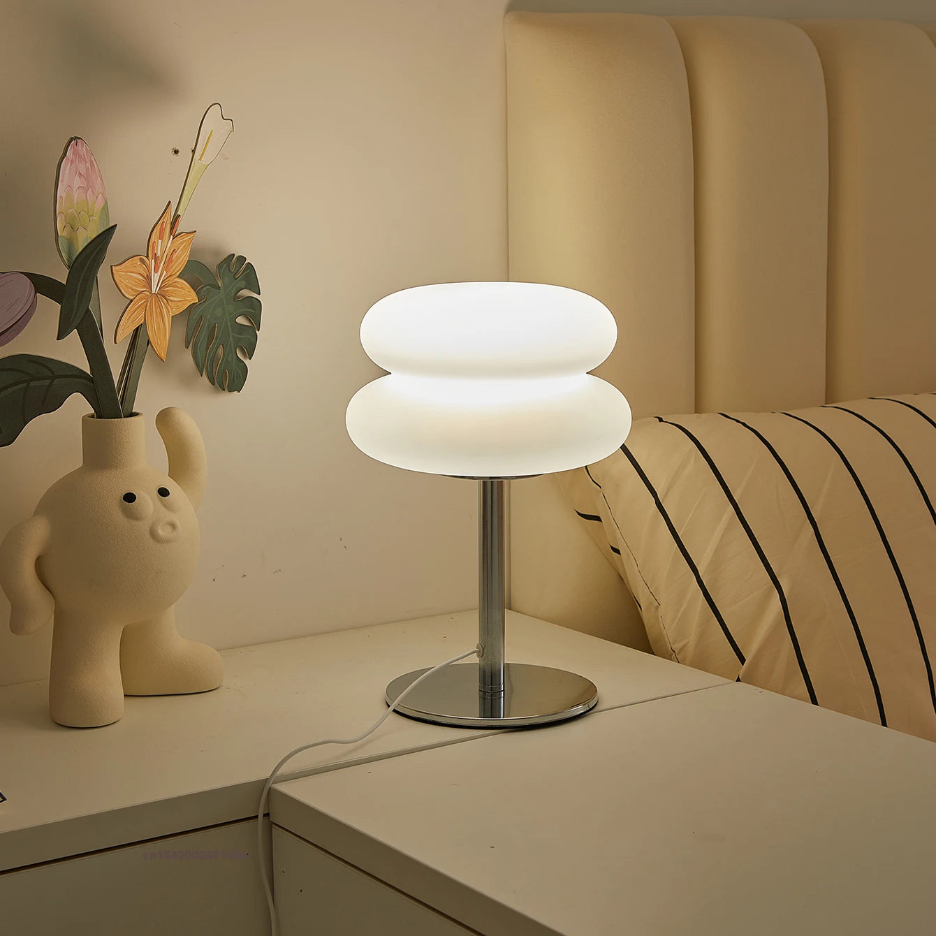 Macaron Trichromatic Glass Table Lamp 